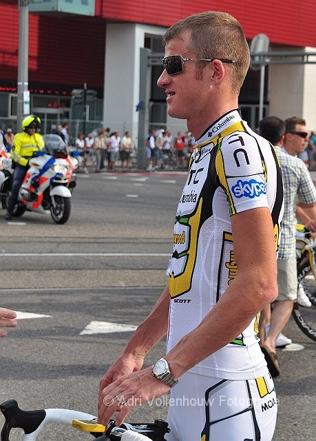 tour 001 michael rogers